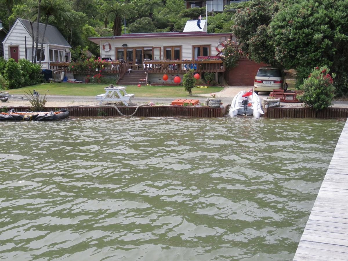 Waterfront Bed And Breakfast Пиктон Экстерьер фото
